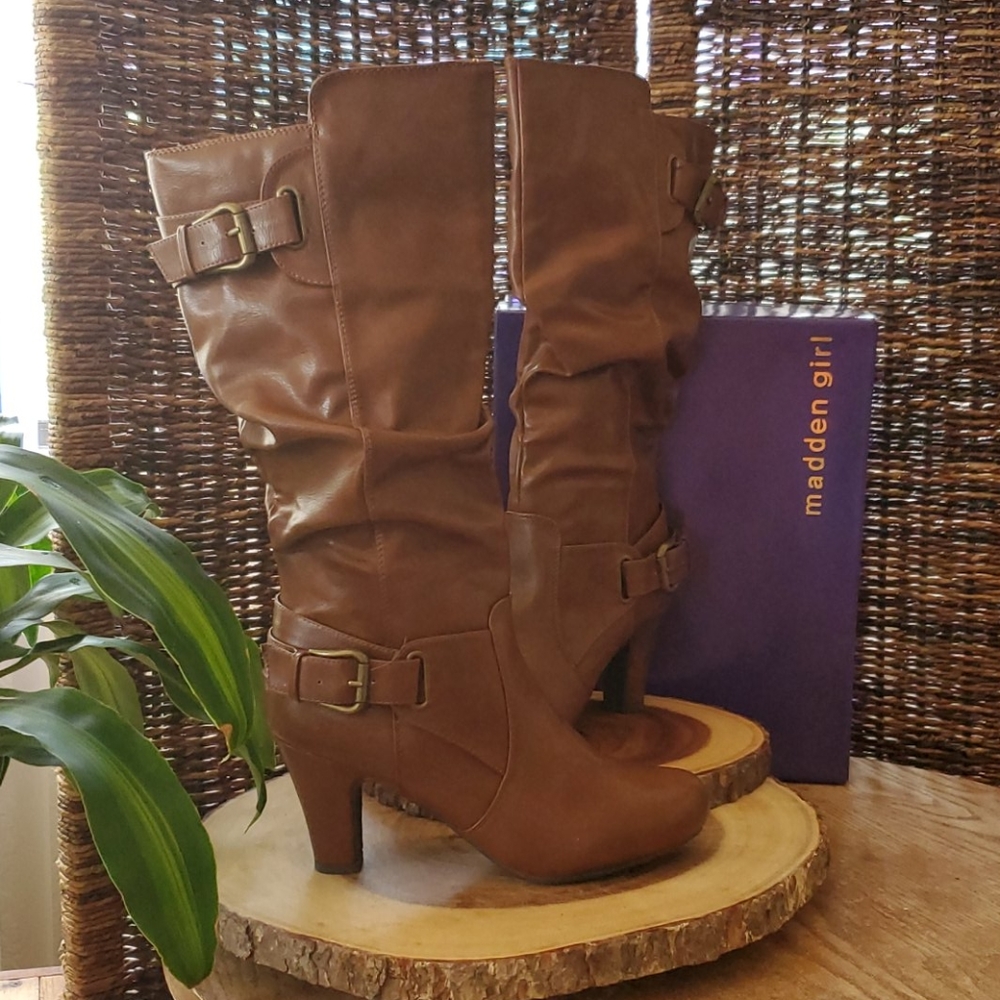 Madden Girl Cognac Par Poche Slouchy Buckle Back👢